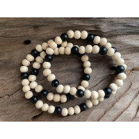 Black Obsidian Necklace - Natural wood and Black Obsidian
