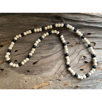 Black Obsidian Necklace - Natural wood and Black Obsidian