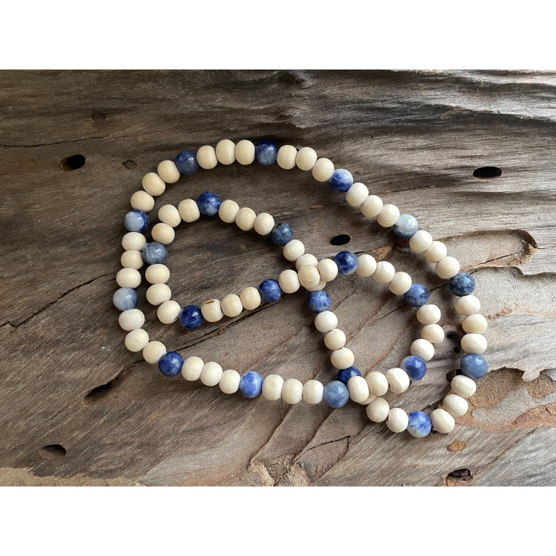 Sodalite Necklace -Natural wood and Sodalite